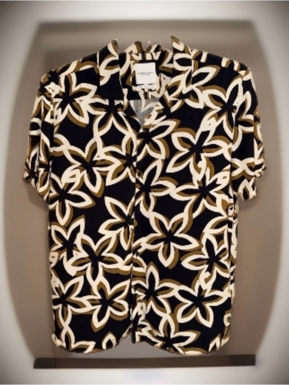 Denim & Flower Black, White & Brown Floral Short-Sleeve Button-Down-L-EC